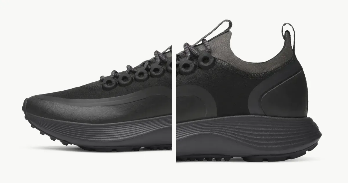 Everyday sneakers and knit flats from official fashion storefronts