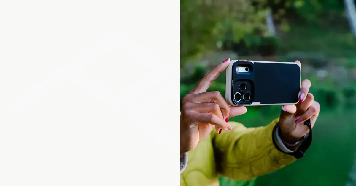 Camera cubes and creator daypacks from official electronics storefronts