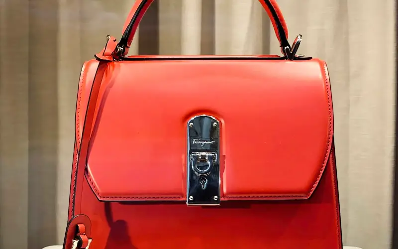 Louis Vuitton Fashion store cover