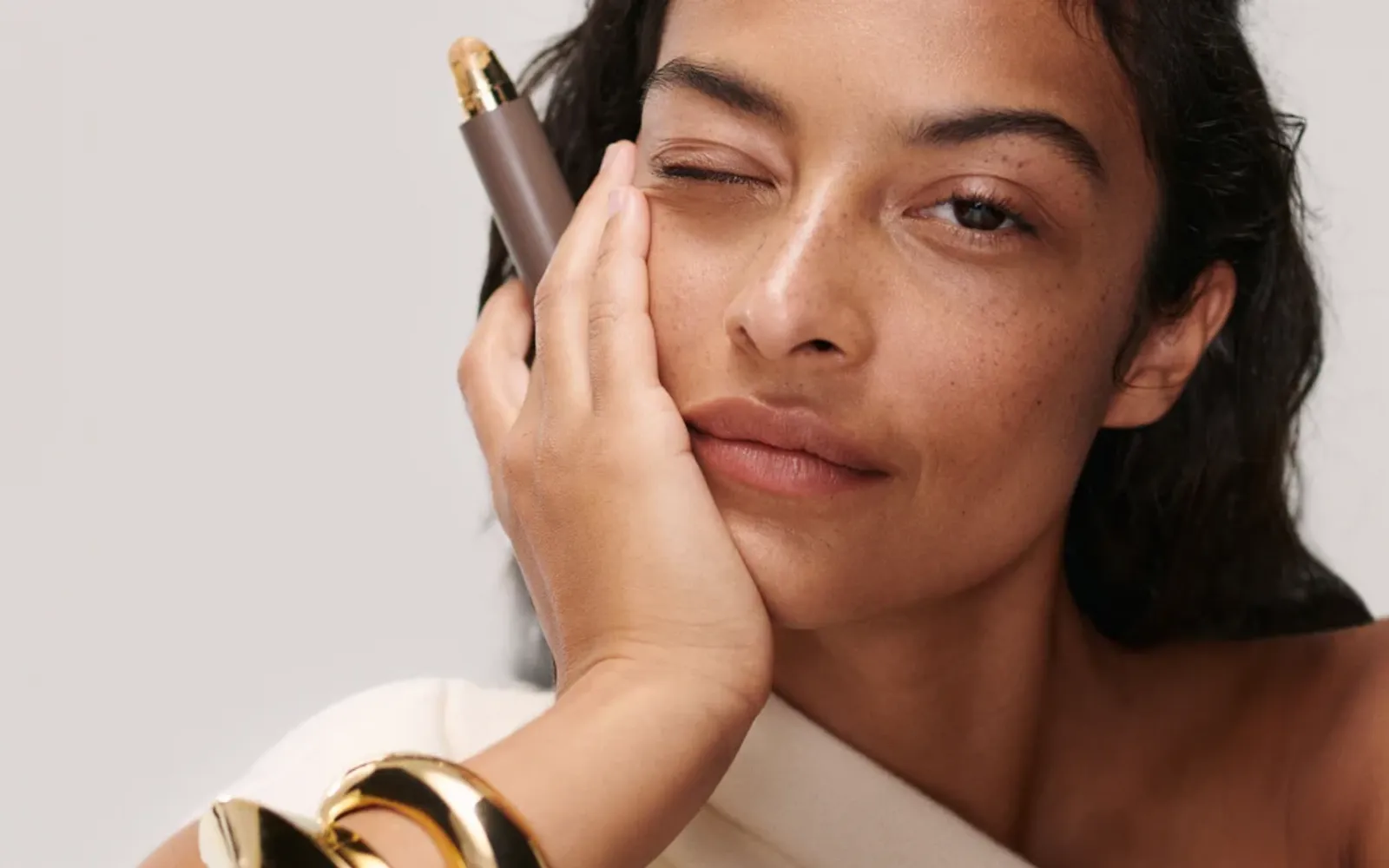Merit Beauty Shopify homepage screenshot