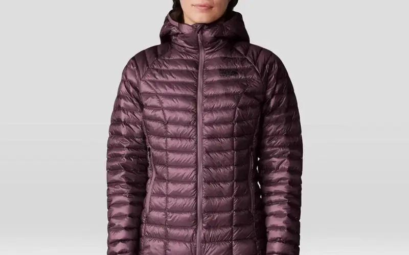 Mountain Hardwear Outdoor store cover