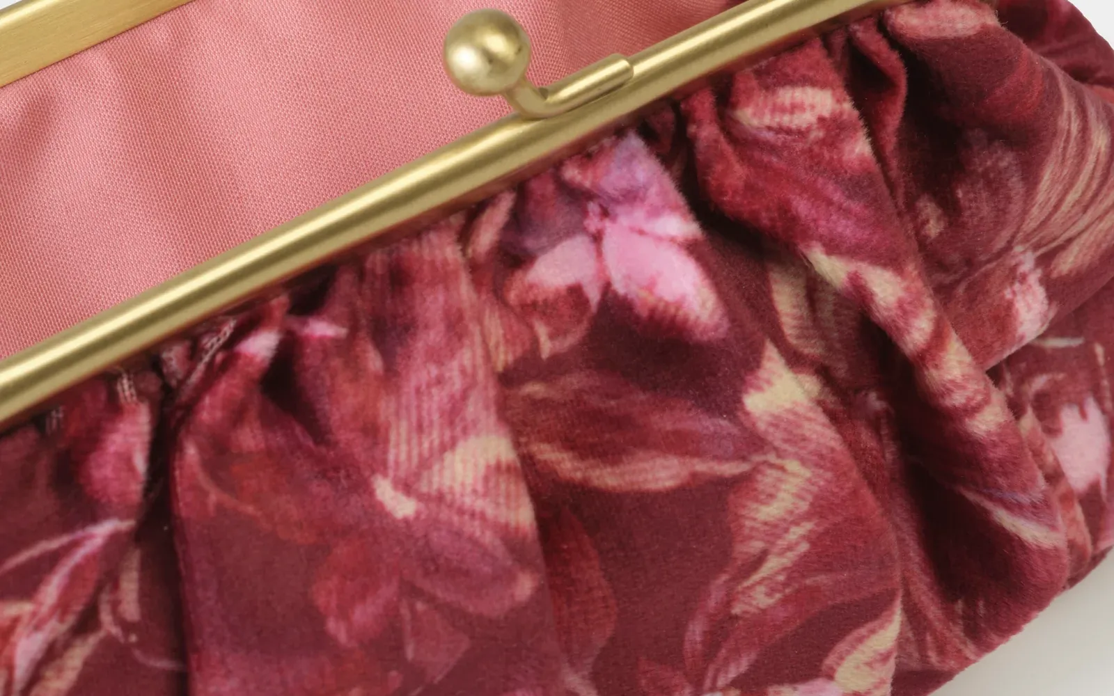 Rouje Fashion store cover