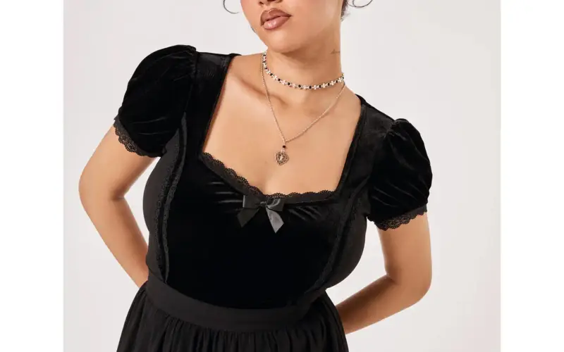 Unique Vintage Fashion store cover