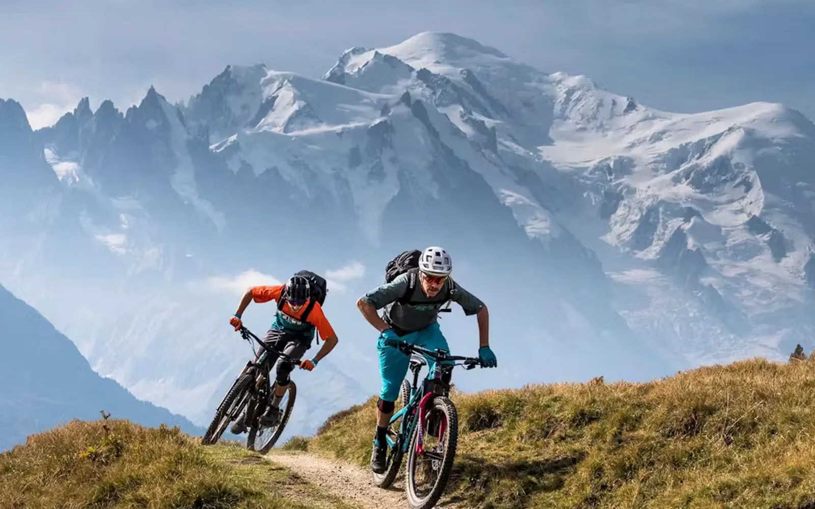 Yeti Cycles Outdoor store cover
